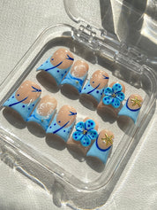 Flor azul de pico corto