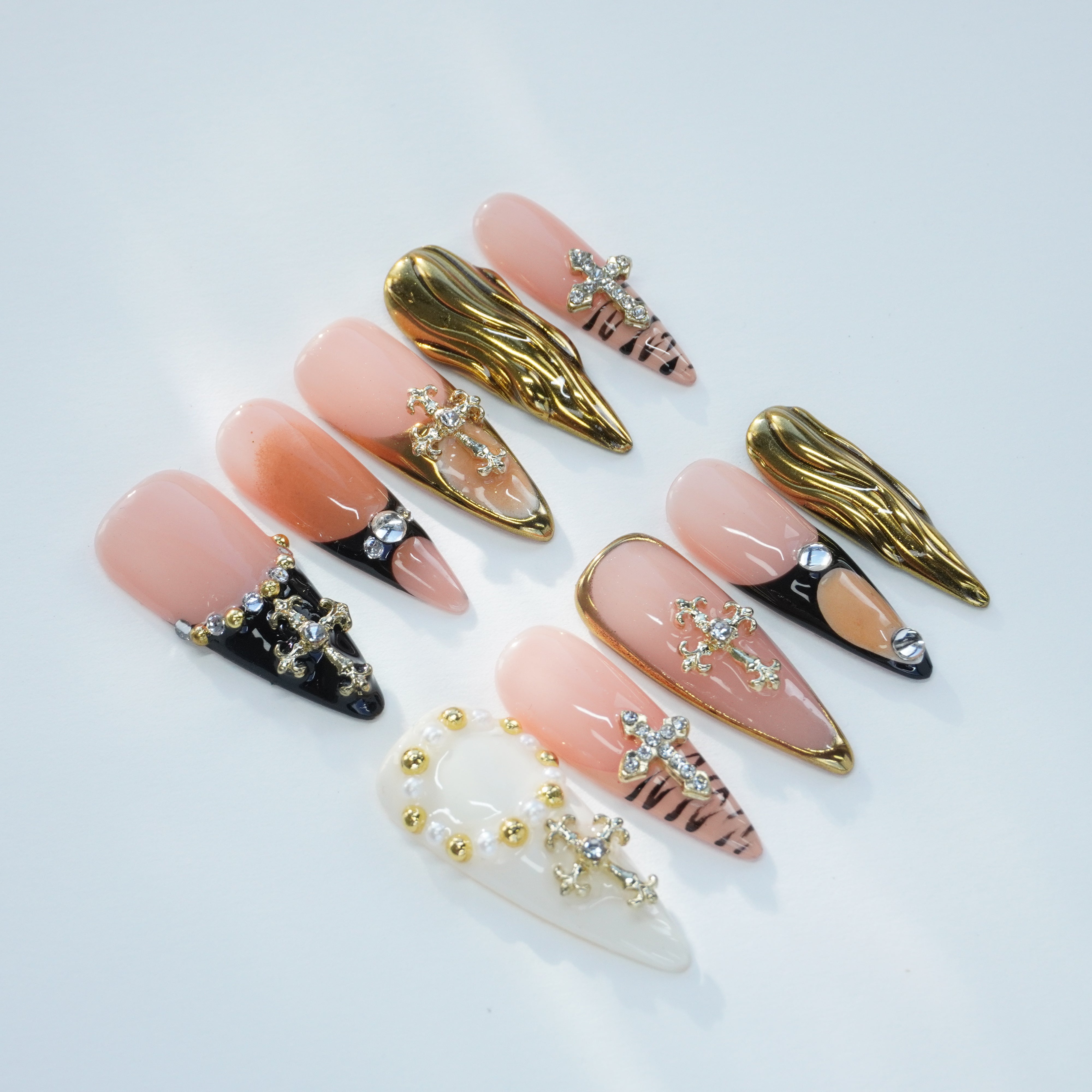 Glam Gothic - Chic Press - On Nails