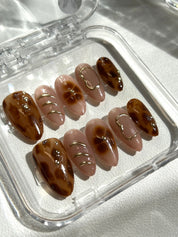 Chic Tortoise Oval Nails